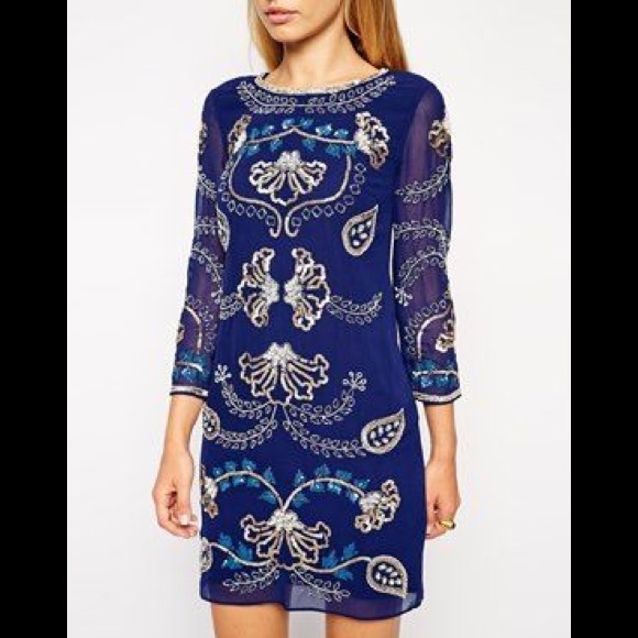 Blue needle and thread dress - Picture 3 of 8